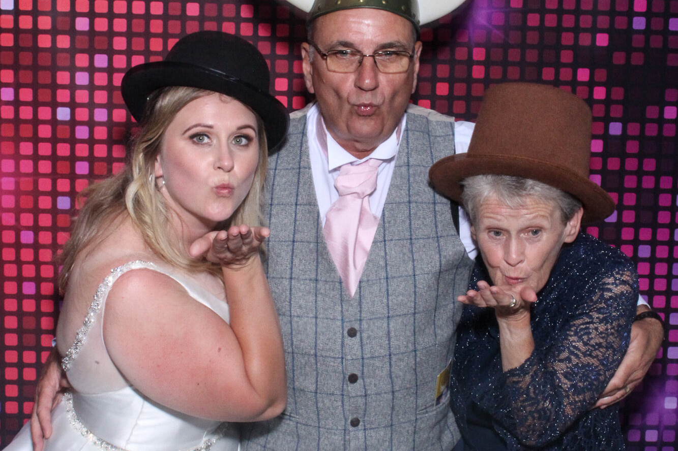 Mr &Amp; Mrs Moloney Fynn Valley Golf Club 82 Mr & mrs moloney fynn valley golf club
