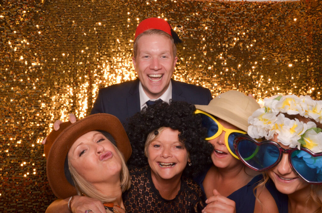 Img 0043 01 leez priory zoe ricky 2019 zoe & ricky leez priory