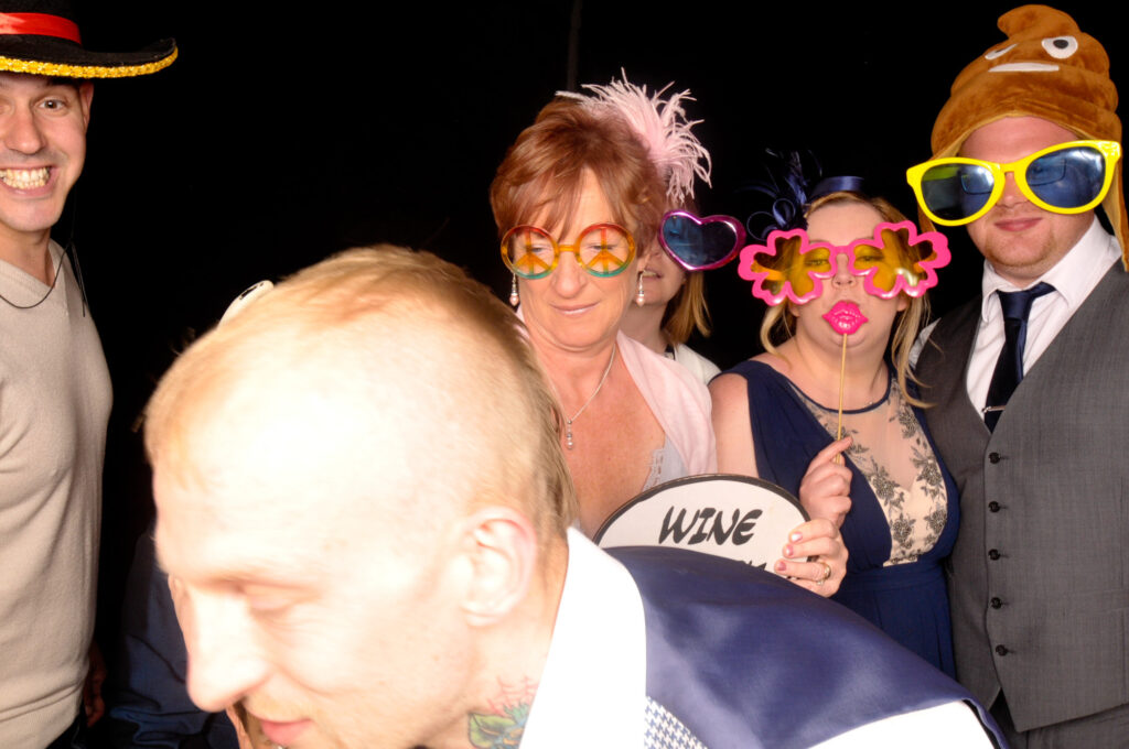 Img 0075 01 riverside house hotel mildenhall charlotte jamie 2017 charlotte & jamie riverside house hotel mildenhall