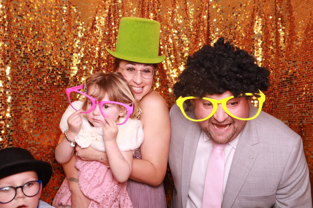 Mr & mrs hudson sheene mill