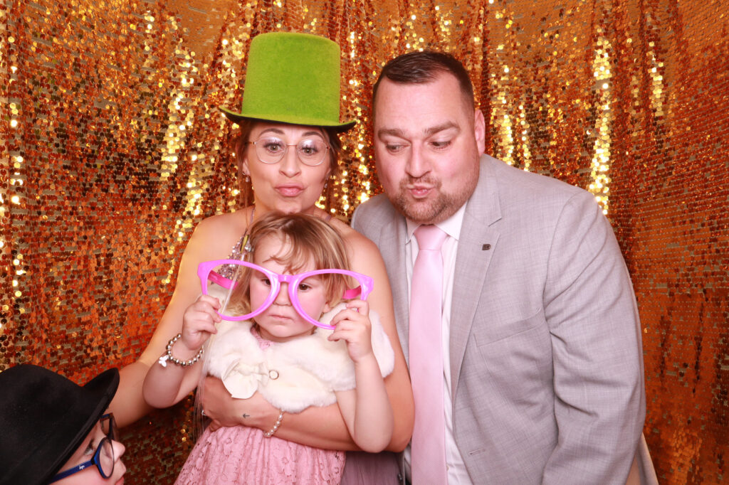 Mr & mrs hudson sheene mill