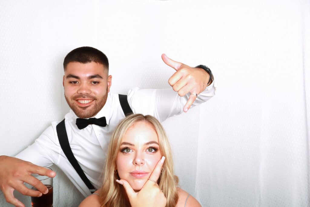 Laura &amp; robert married at hockwold hall