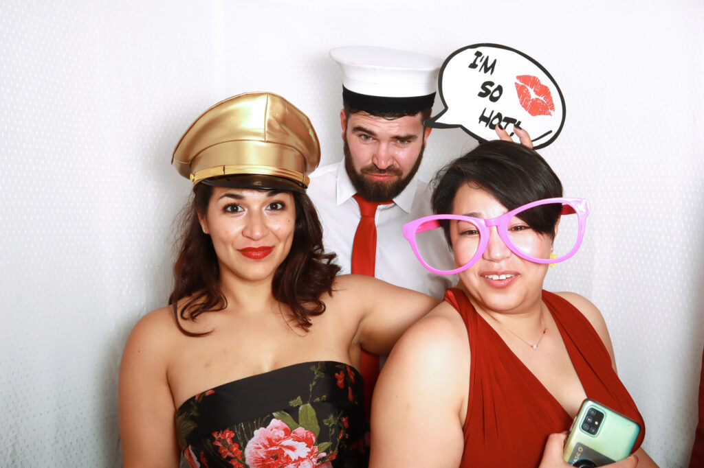 Laura &amp; robert married at hockwold hall