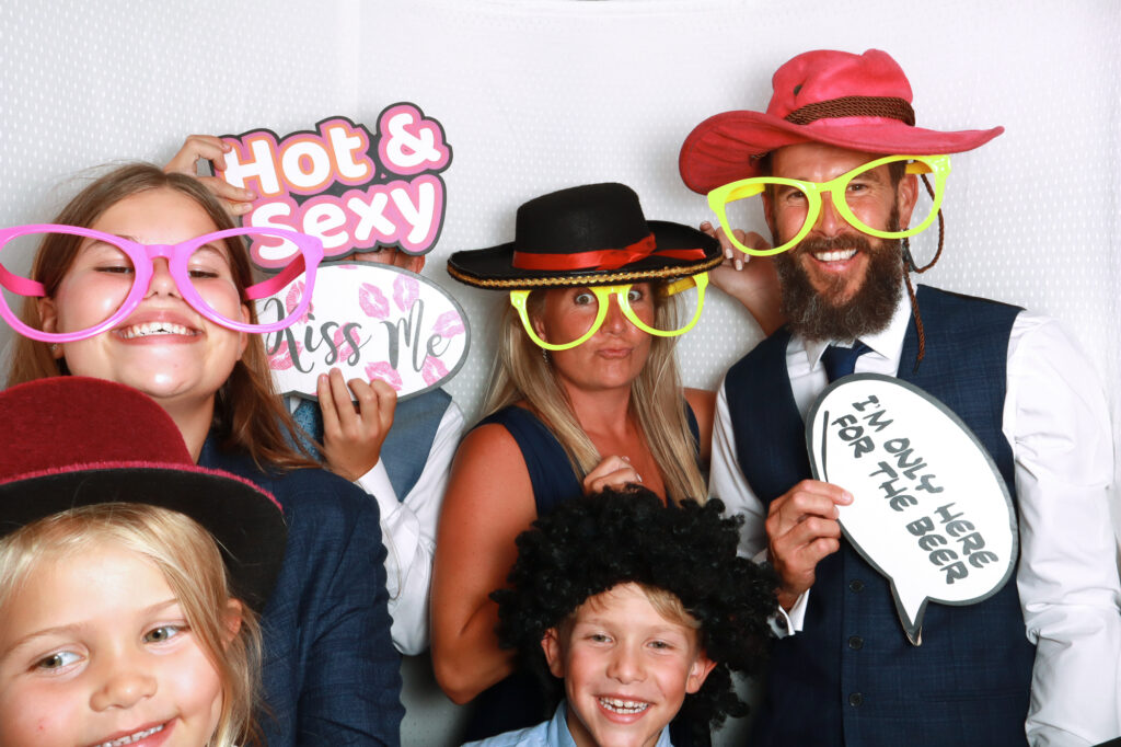 Laura &amp; robert married at hockwold hall
