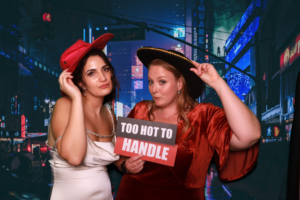 Joe &amp; hanna vaulty manor