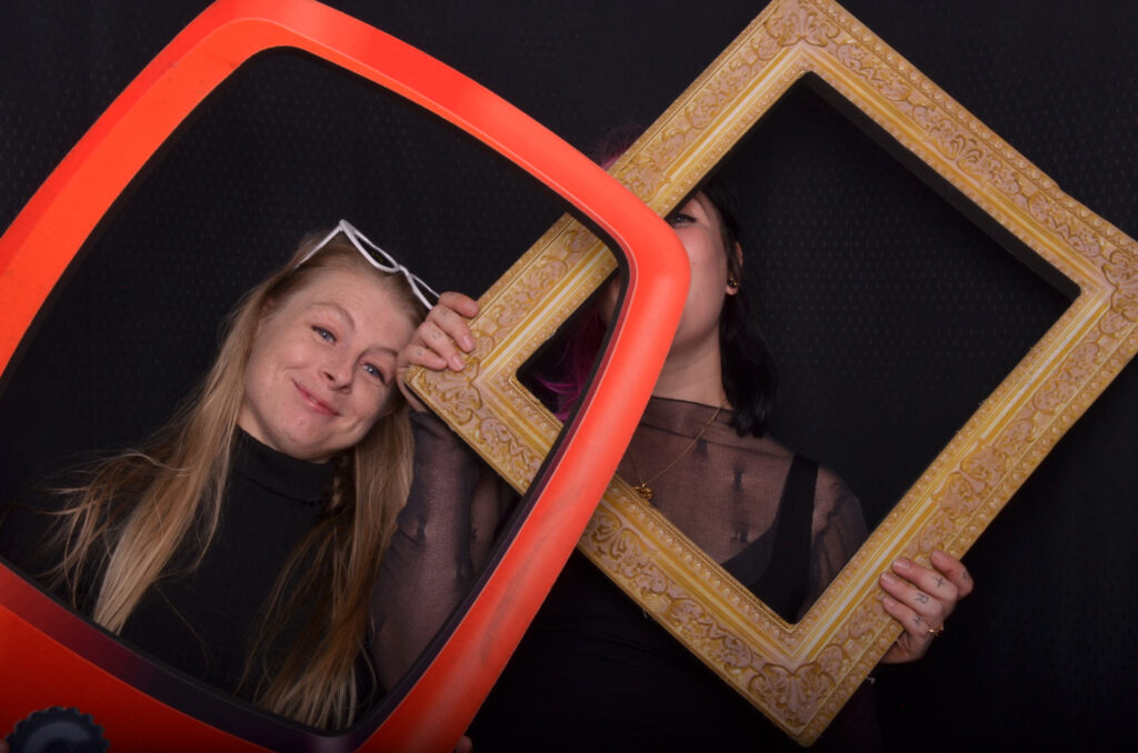 Full sized 100 mr & mrs goddard | harbour room levington near ipswich