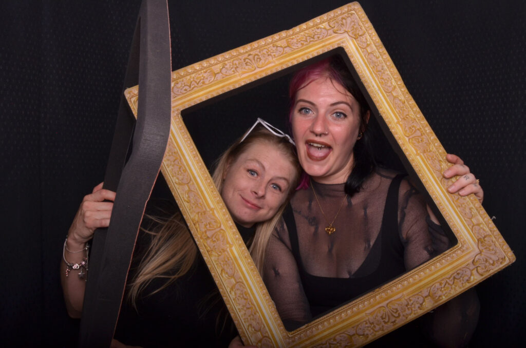 Full sized 101 mr & mrs goddard | harbour room levington near ipswich