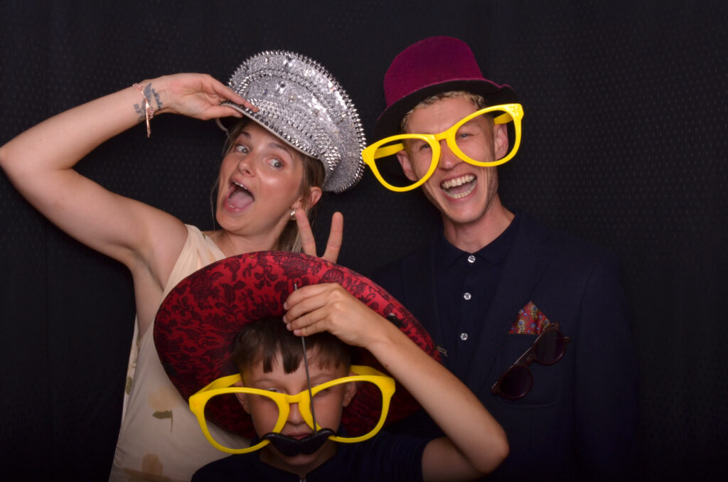 Full sized 127 mr & mrs goddard | harbour room levington near ipswich