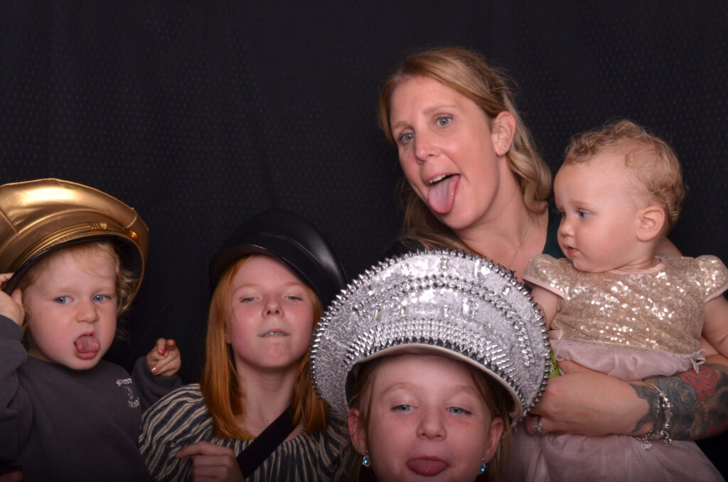 Full sized 137 mr & mrs goddard | harbour room levington near ipswich