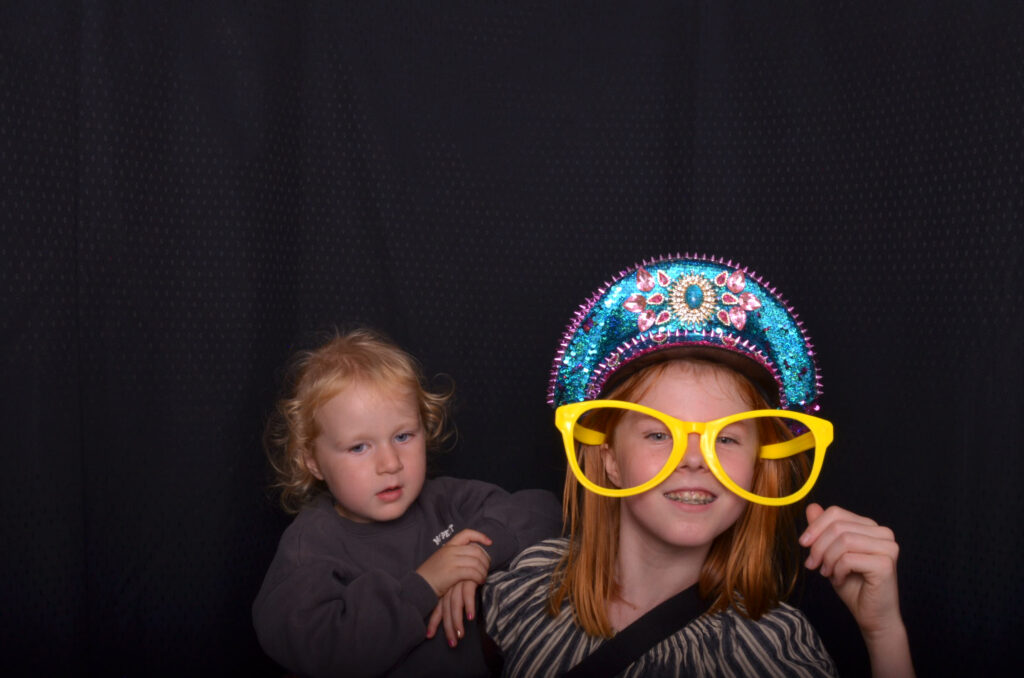 Full sized 80 mr & mrs goddard | harbour room levington near ipswich