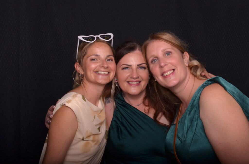 Full sized 91 mr & mrs goddard | harbour room levington near ipswich